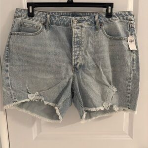 Old Navy OG Straight Denim Shorts NWT Size 18